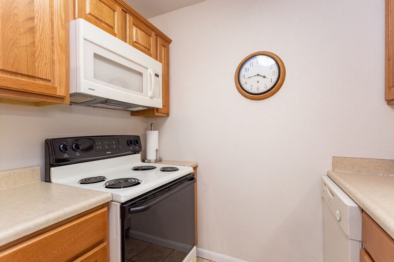 Lakeview Apartments - Photo 2 of 50