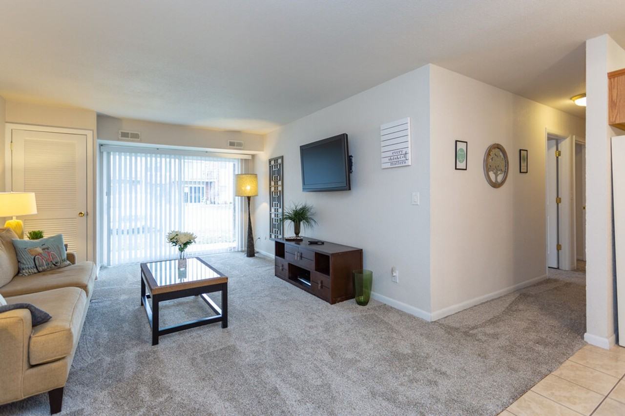 Lakeview Apartments - Photo 5 of 50
