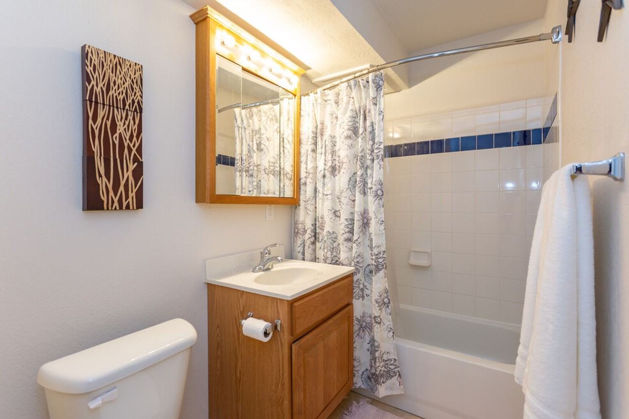 Lakeview Apartments - Photo 7 of 50