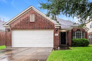 featured image of 18407 Knob Hill Lake Ln