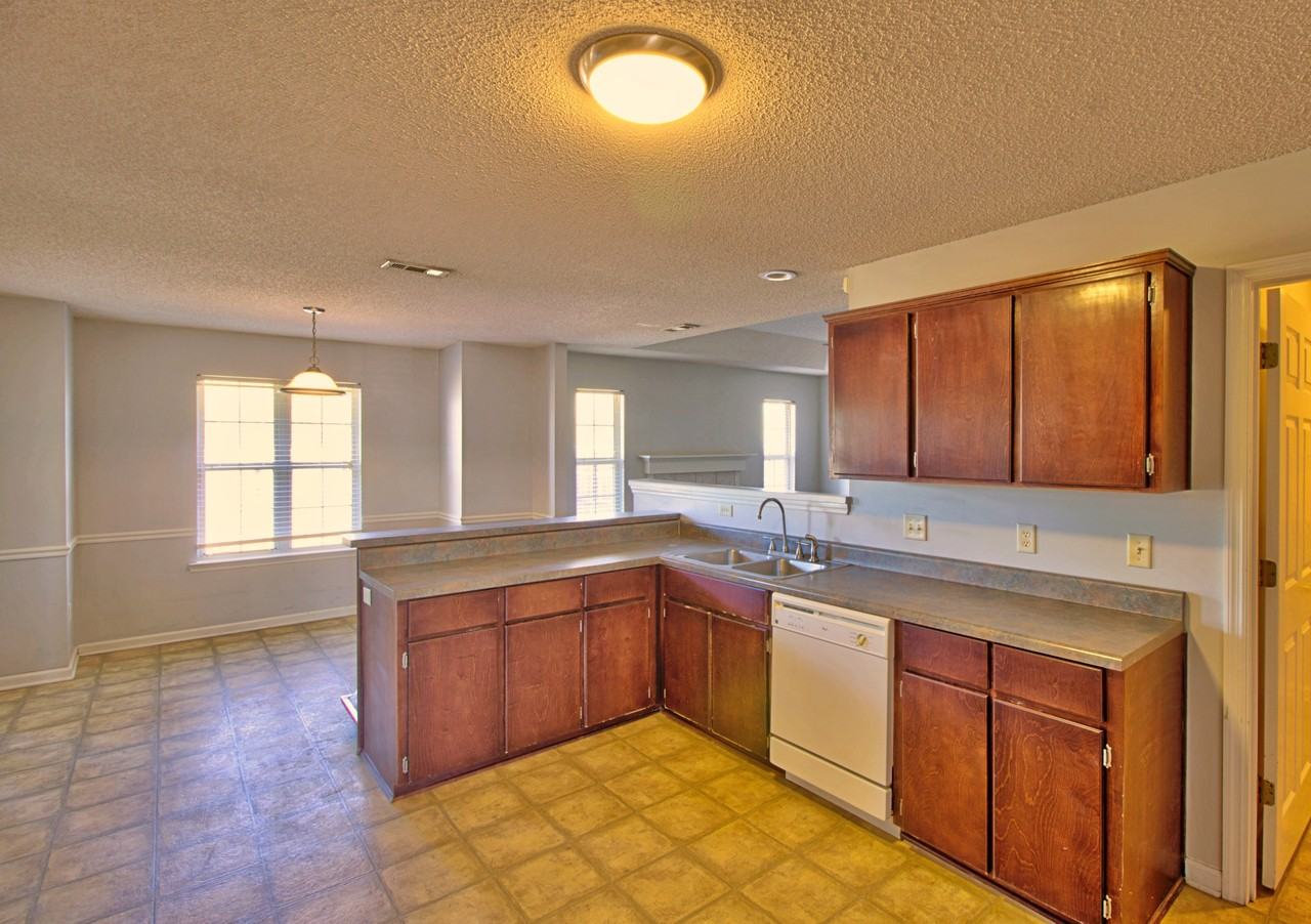 213 Bridgemont Way #1 - Photo 5 of 30
