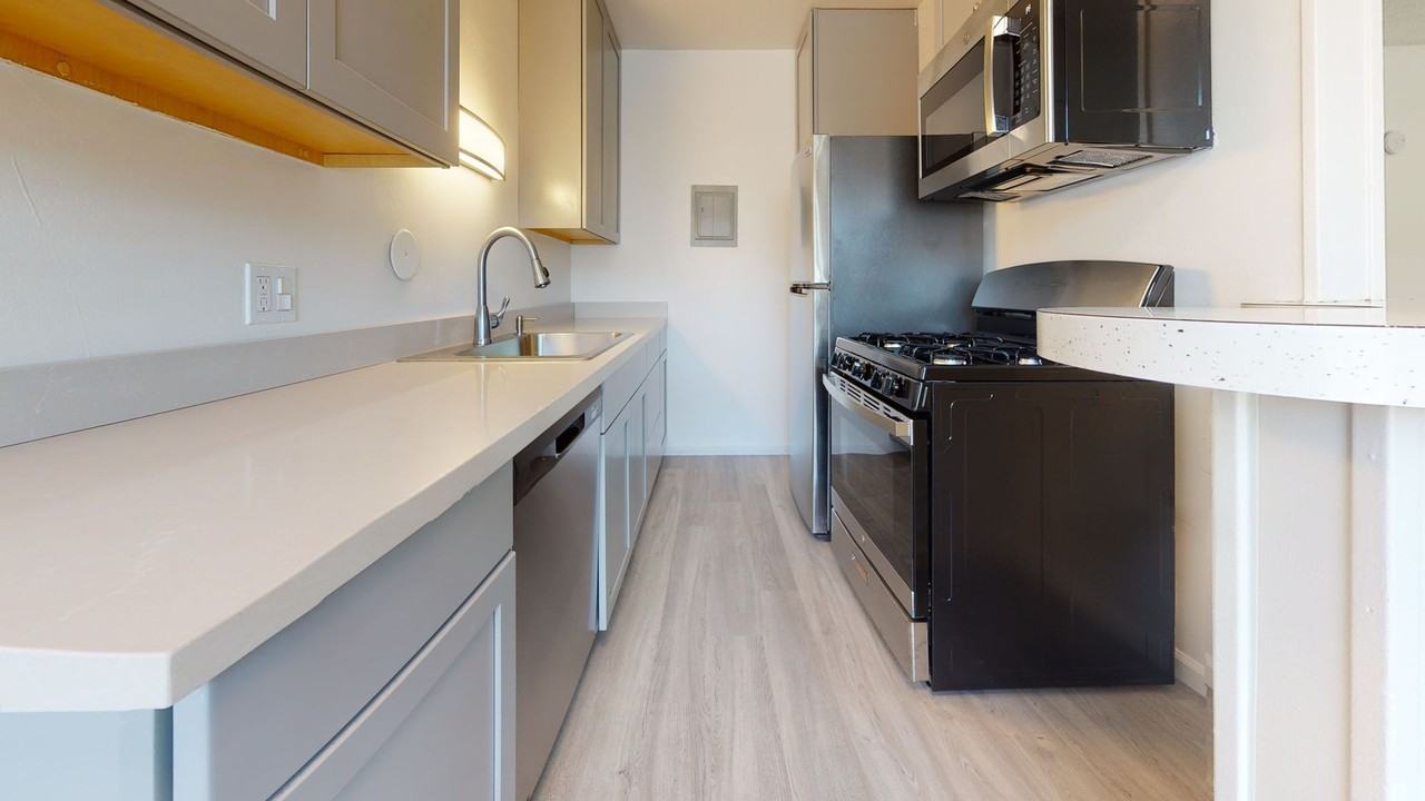 6587 Cervantes Rd - Photo 5 of 10