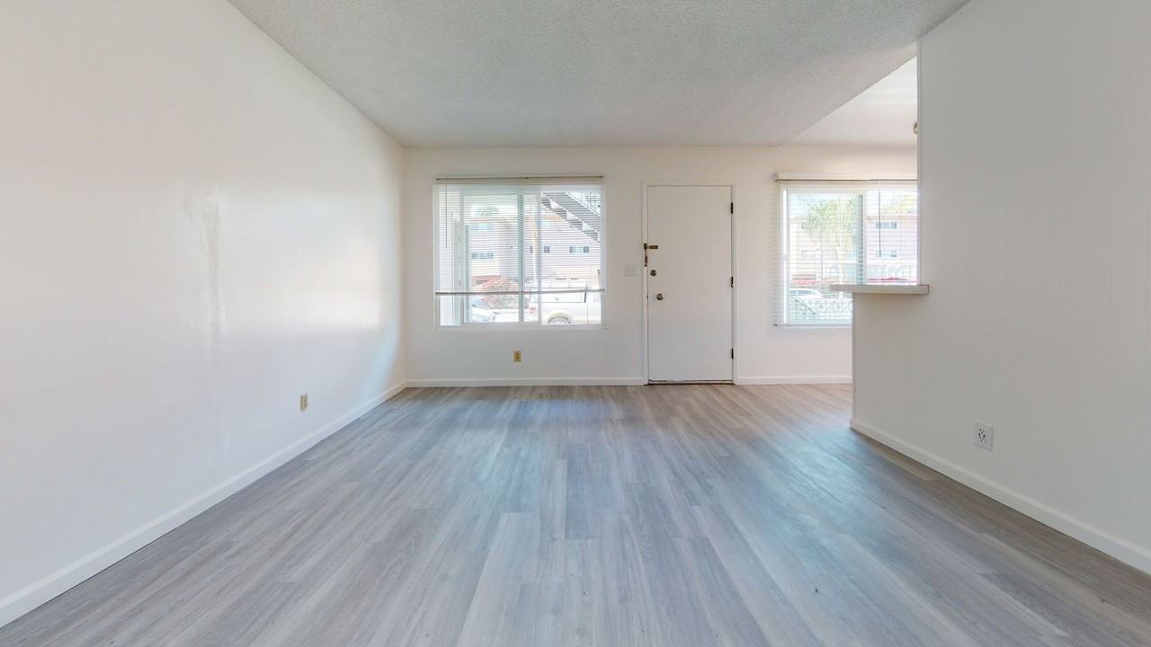 6587 Cervantes Rd - Photo 6 of 10