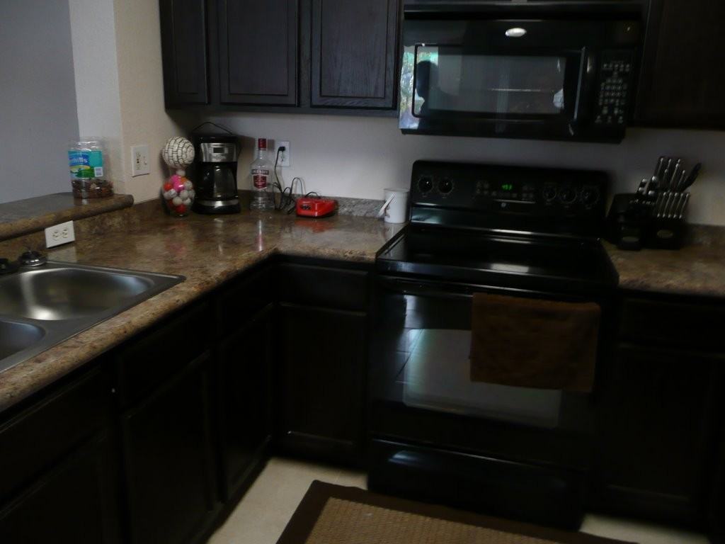 1210 Wildwood Lakes BlvdUnit 108 #1 - Photo 7 of 9