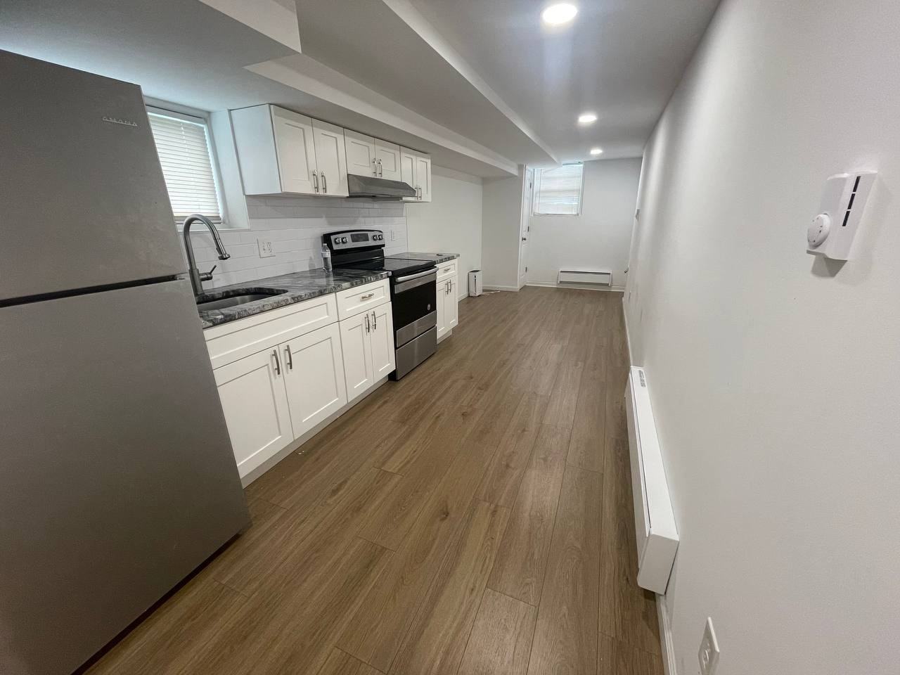 435 Rennard St #1 - Photo 7 of 8