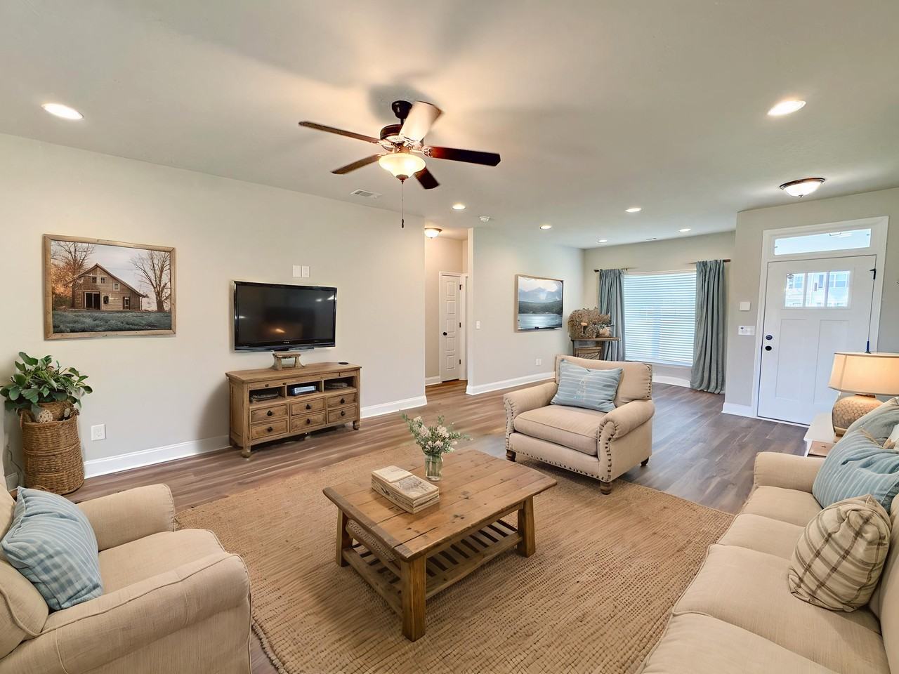 101 Rutledge Ln #1 - Photo 3 of 14