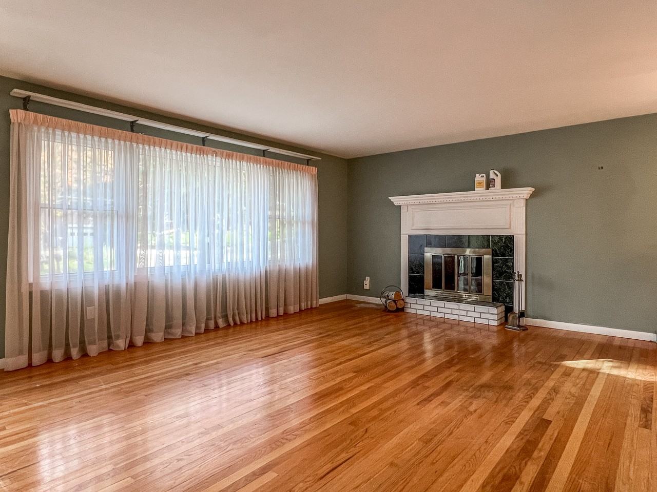 102 Raymbault Dr #1 - Photo 5 of 17