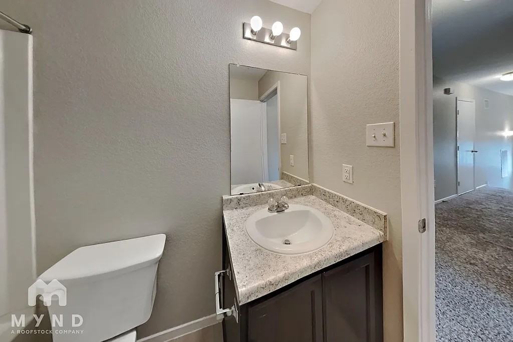 9539 Apple Ridge Lane - Photo 7 of 11