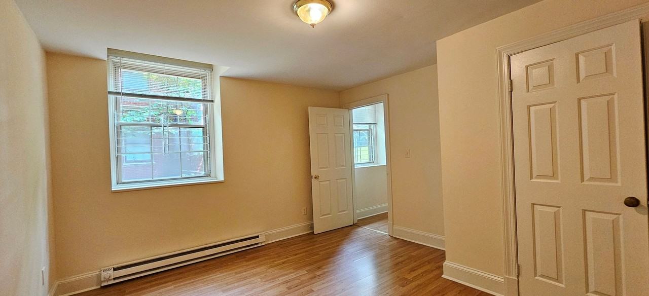 Chadford Apartments - Photo 4 of 50
