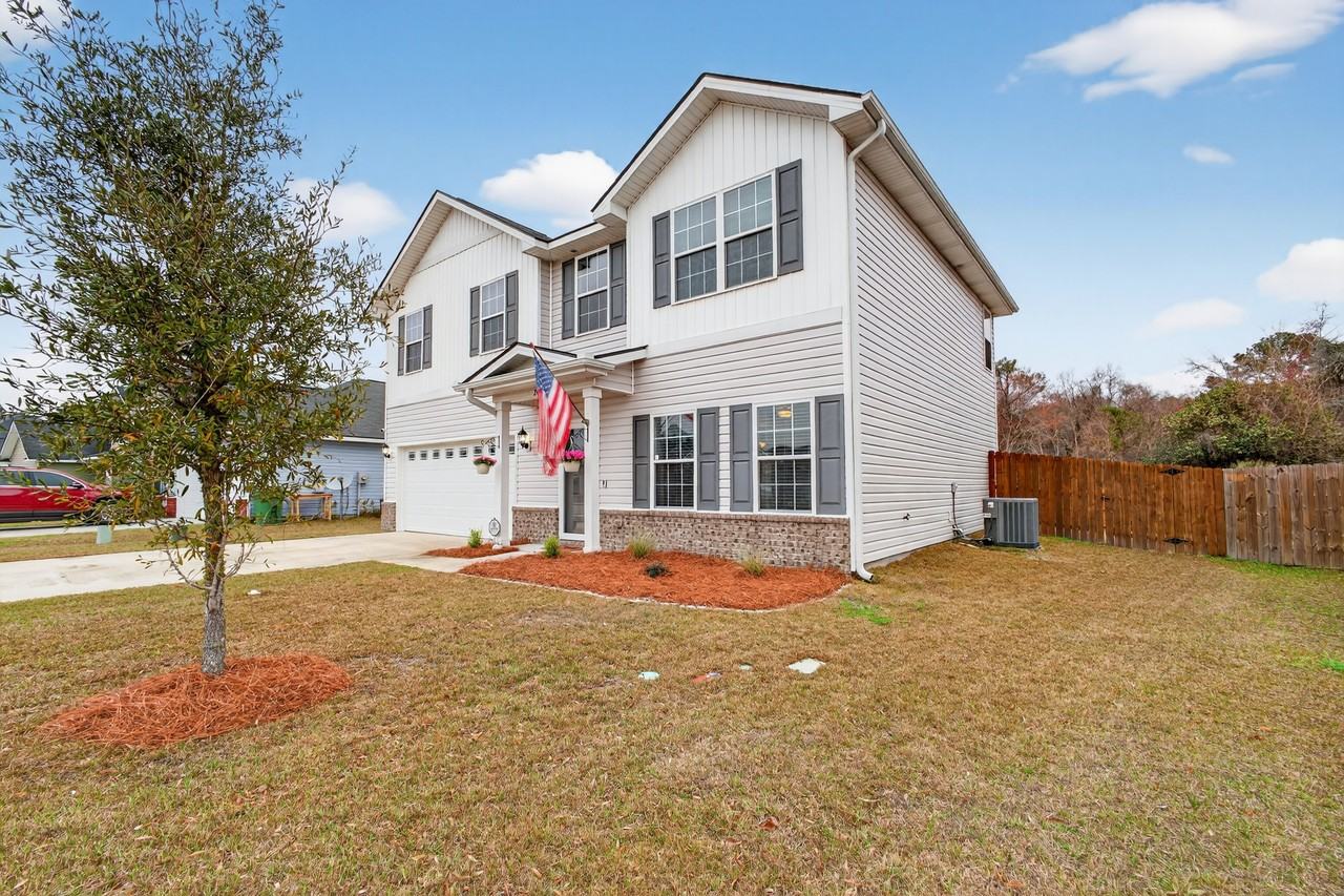 245 Alcott Cir #1 - Photo 3 of 44