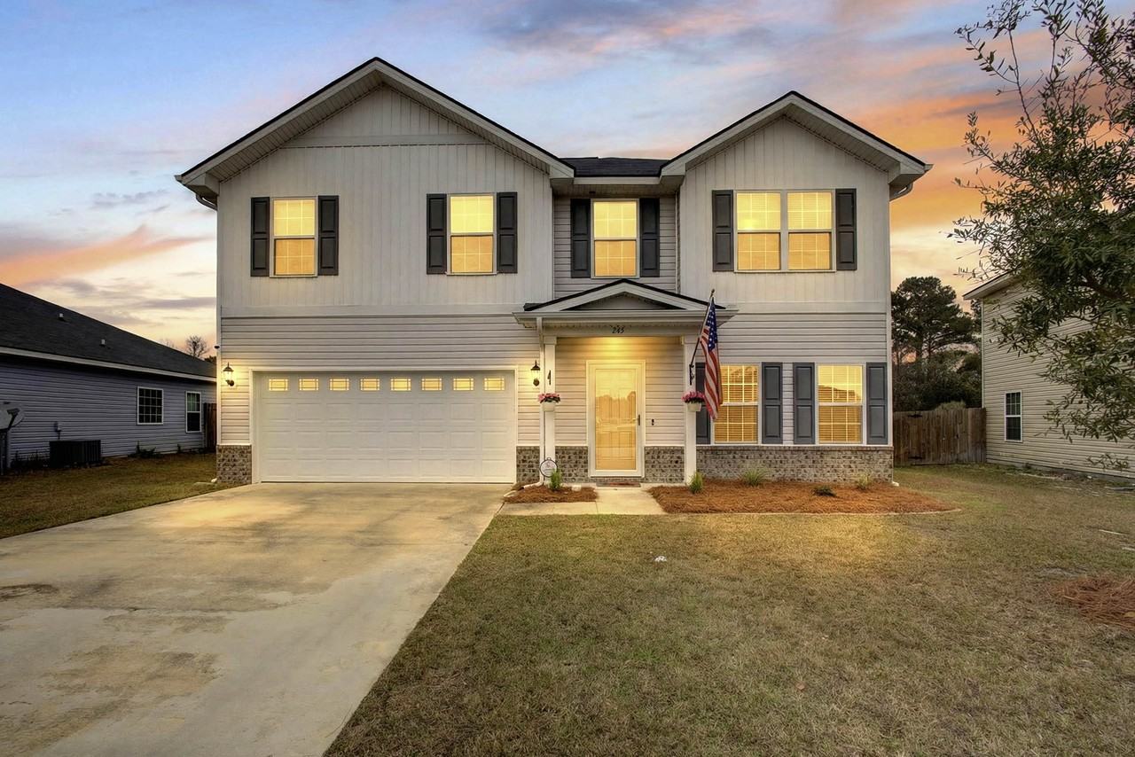 245 Alcott Cir #1 - Photo 4 of 44