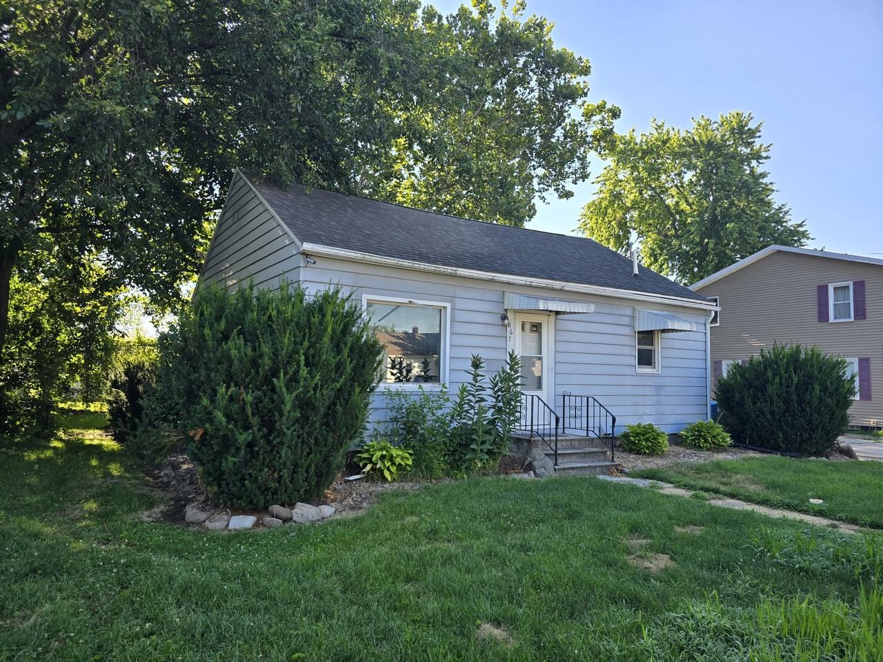 867 Maxwell St #1 - Photo 2 of 21