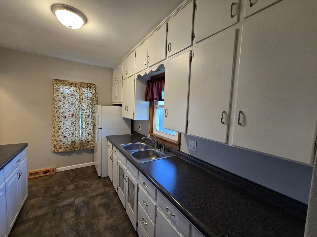 867 Maxwell St #1 - Photo 6 of 21