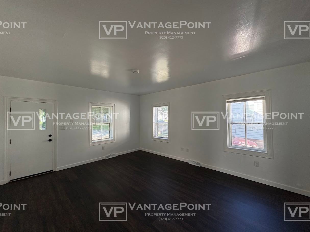 513 E Quincy St #1 - Photo 7 of 17