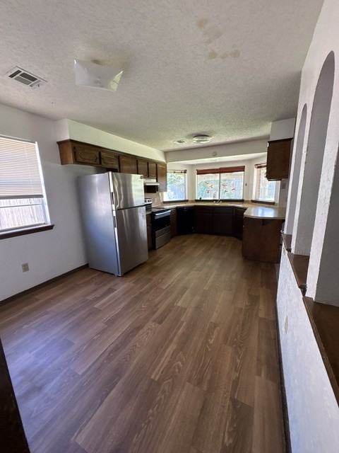 6912 Sw Bainbridge Ave #1 - Photo 3 of 9