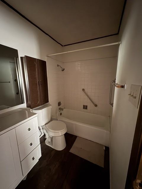 6912 Sw Bainbridge Ave #1 - Photo 6 of 9