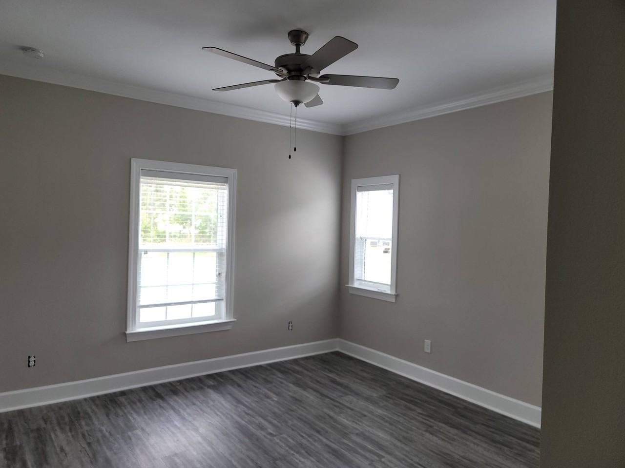 29 Commodore Pl #1 - Photo 5 of 11