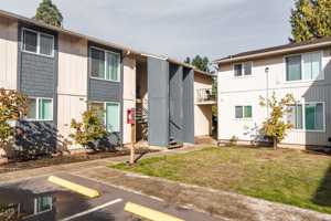 featured image of 1729 Park Ave Ne