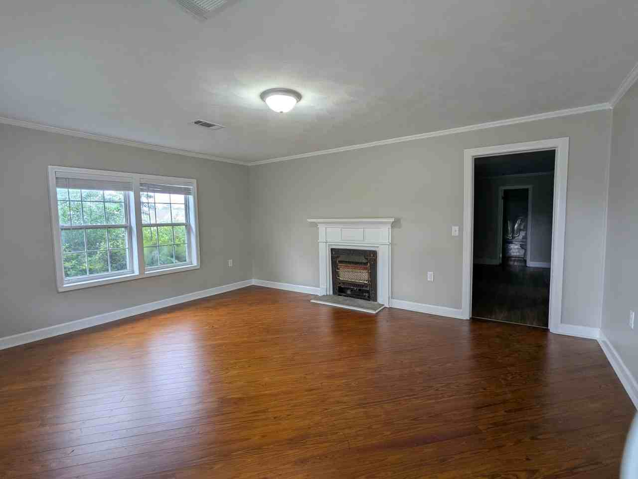 609 North St W #1 - Photo 5 of 28