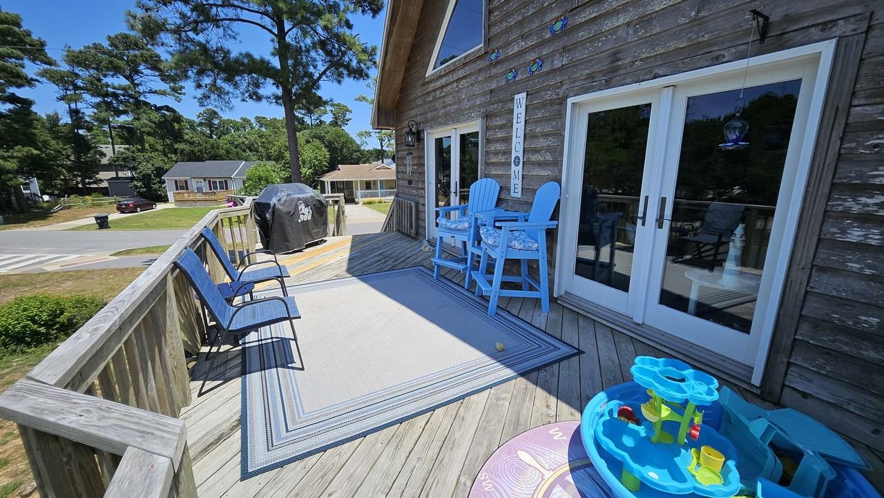 701 Teakwood Ln #1 - Photo 5 of 29