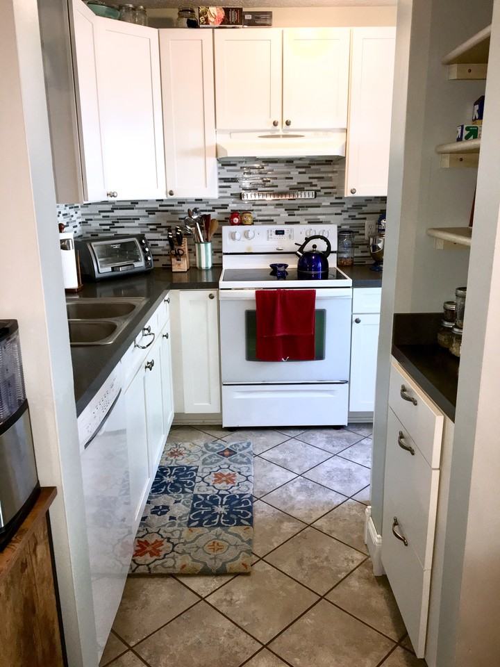1472 Tenbury Dr #1 - Photo 6 of 32
