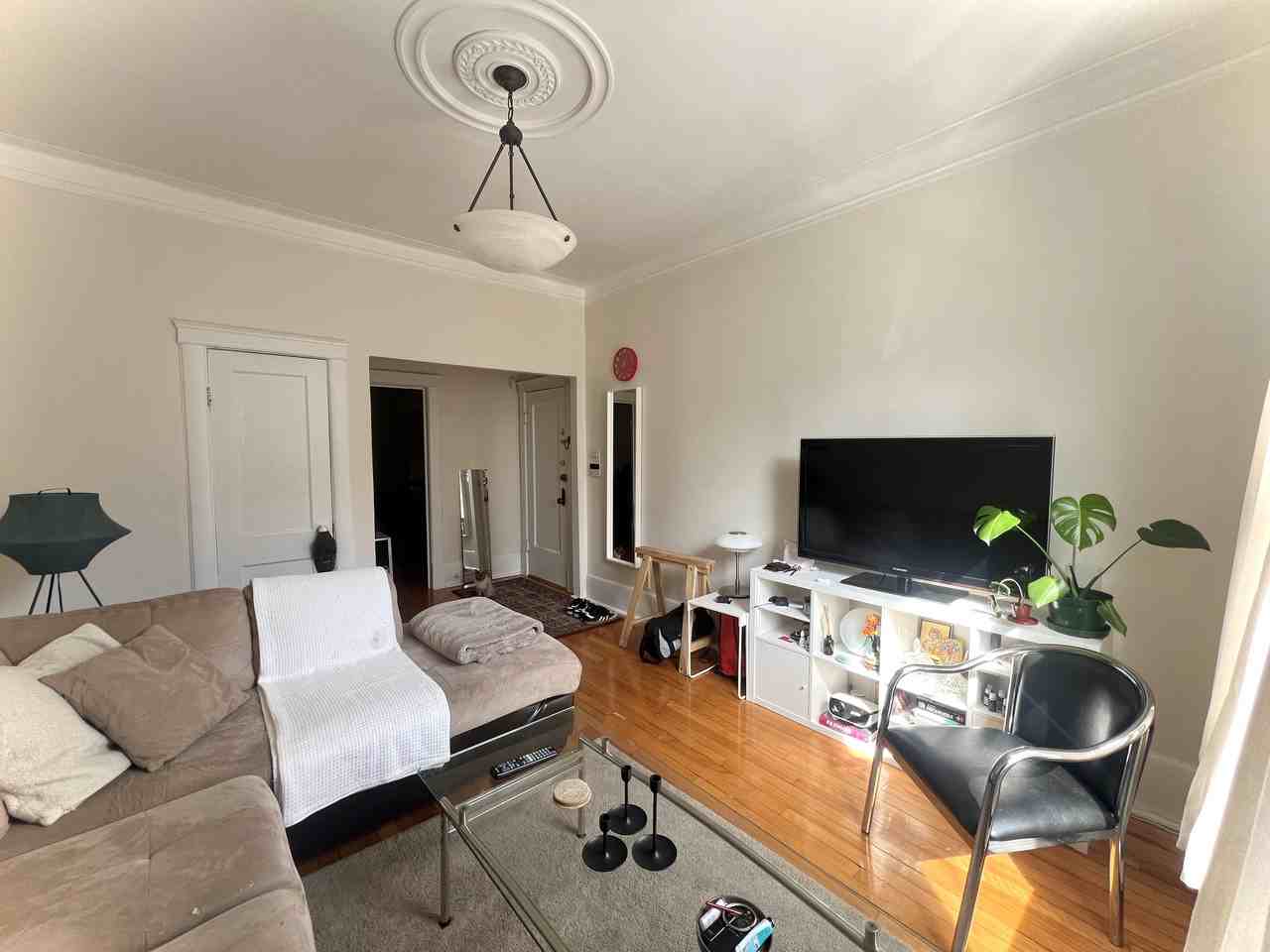 2187 Boulevard De Maisonneuve Ouest #3 - Photo 3 of 9