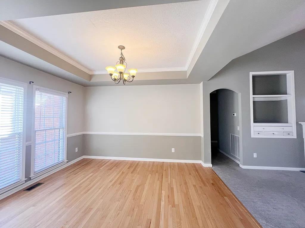 206 Hyde Park Ln #1 - Photo 5 of 50