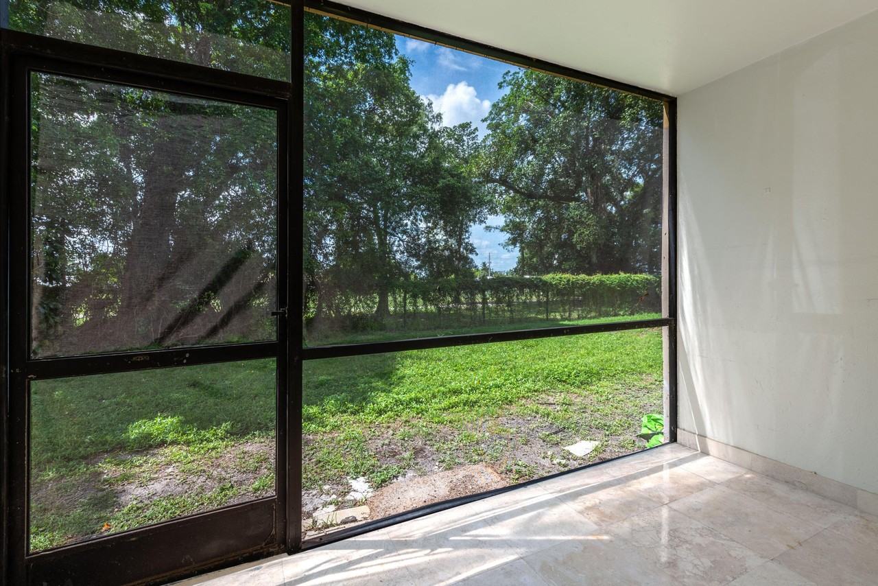 8020 Fairview Drive101 #101 - Photo 4 of 10