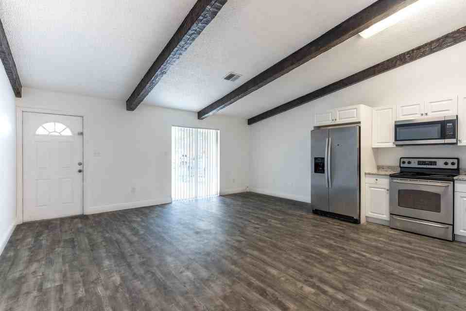 5847 S 37th St #1 - Photo 2 of 18