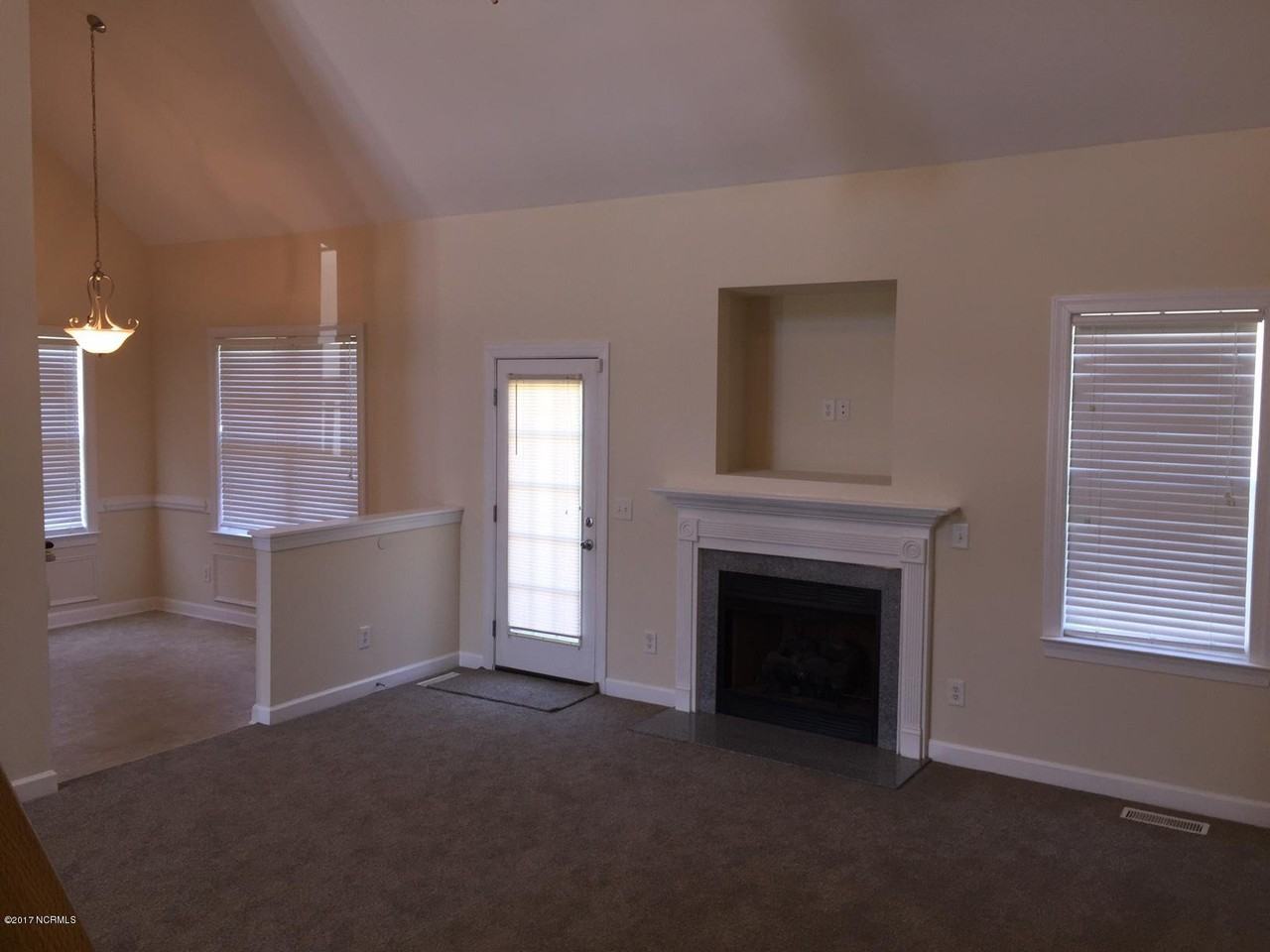 701 Mandolin Ln #38 - Photo 4 of 11