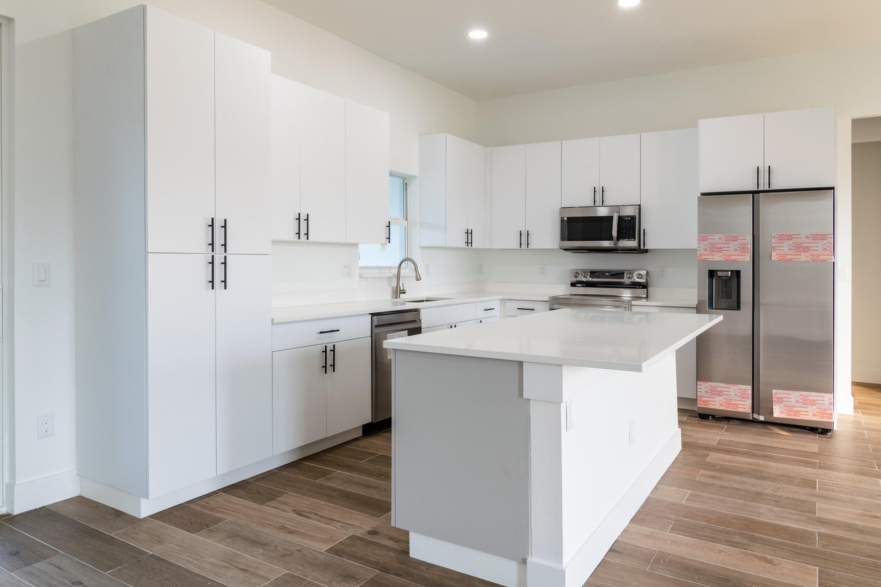 10625 Ayear Rd #1 - Photo 4 of 30