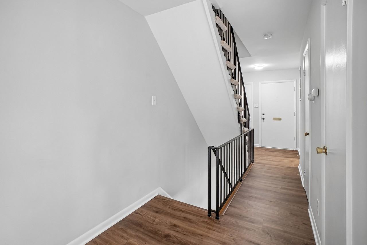 5128 Cliffhaven Dr #X - Photo 7 of 42
