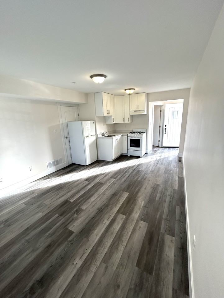 20266 Chigwell Street - Photo 2 of 7