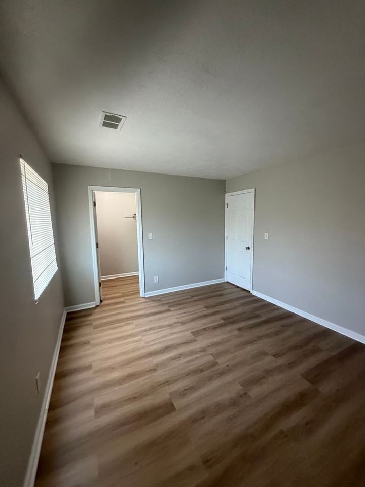 8929 Brigadier Dr - Photo 6 of 14