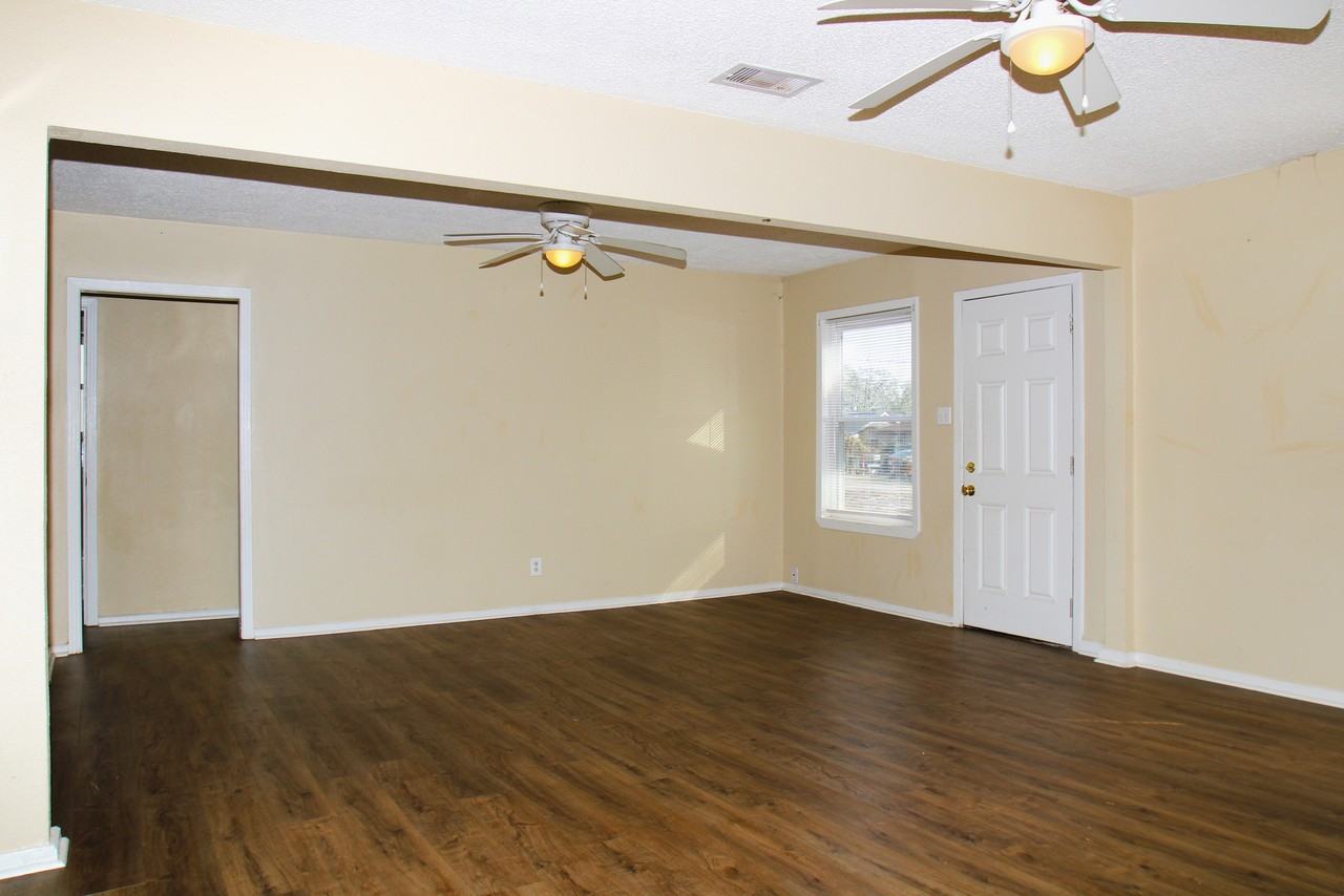 520 Mckee St #1 - Photo 2 of 10