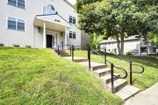 Highlands 2 bedroom apartment walking distance to Bardstown Road. - Photo 1 of 1