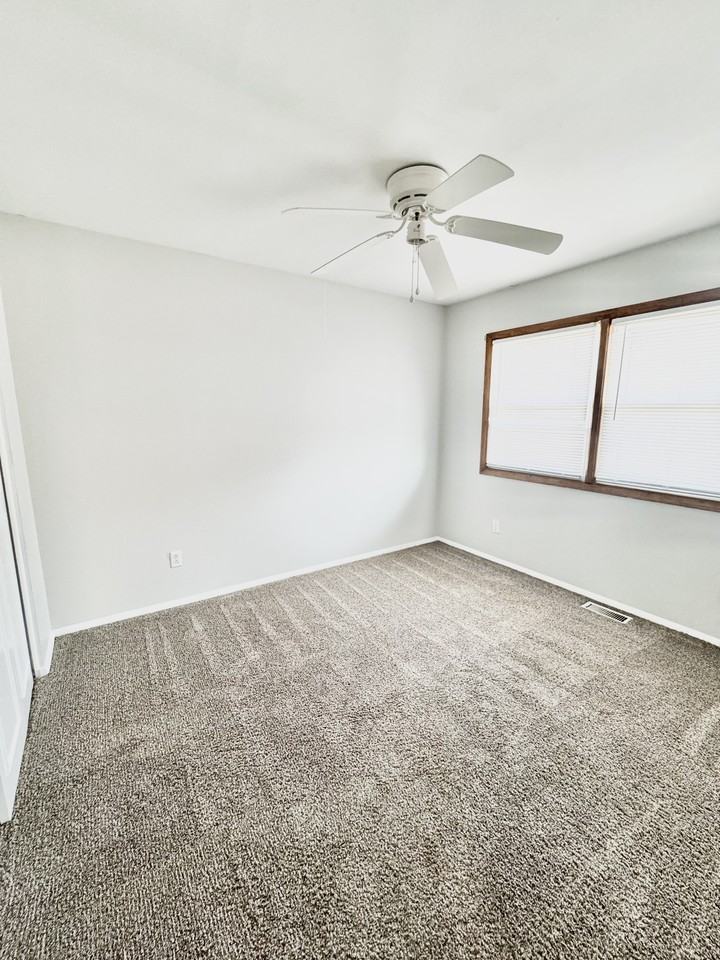 Lewis Lane Townhomes - 2929 #2929 - Photo 6 of 10