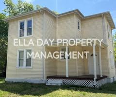 featured image of 801 E 1st St #1
