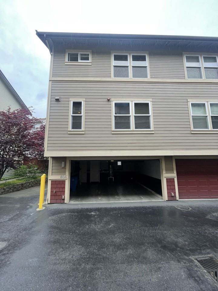 834 N 145th Ln #1 - Photo 4 of 33