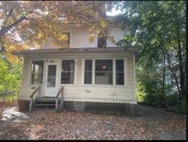 featured image of 1011 Logan Ave #1