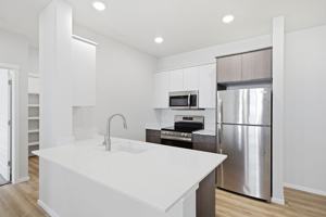 featured image of 3382 N Centrepoint Way