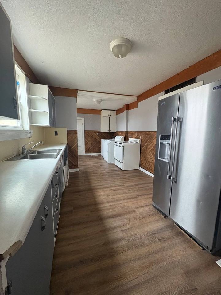12 6th Ave Ne #1 - Photo 7 of 10