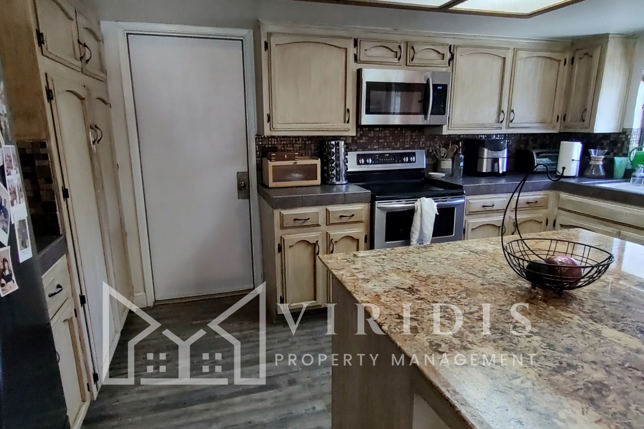 13408 Warrenton Ave #1 - Photo 5 of 20