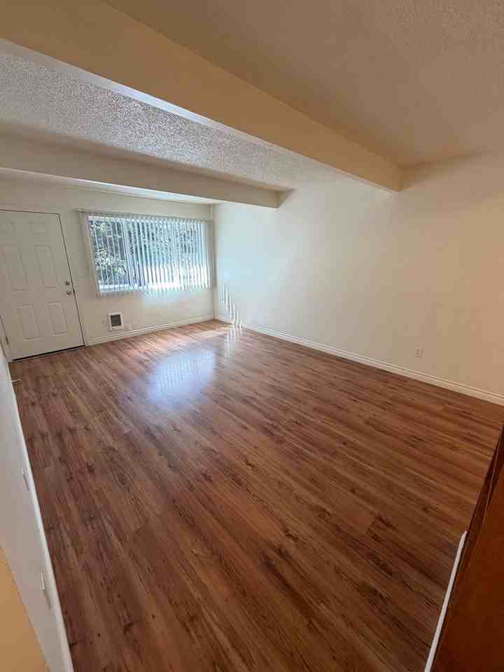 755 Nw 3rd St #17 - Photo 6 of 15