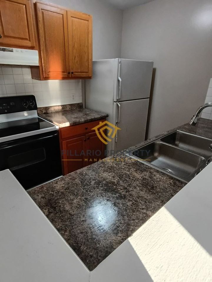 309 309 S. High St. - 307 S High St. #4 - Photo 6 of 12