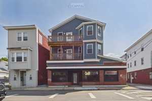 featured image of 100 Knight St #1