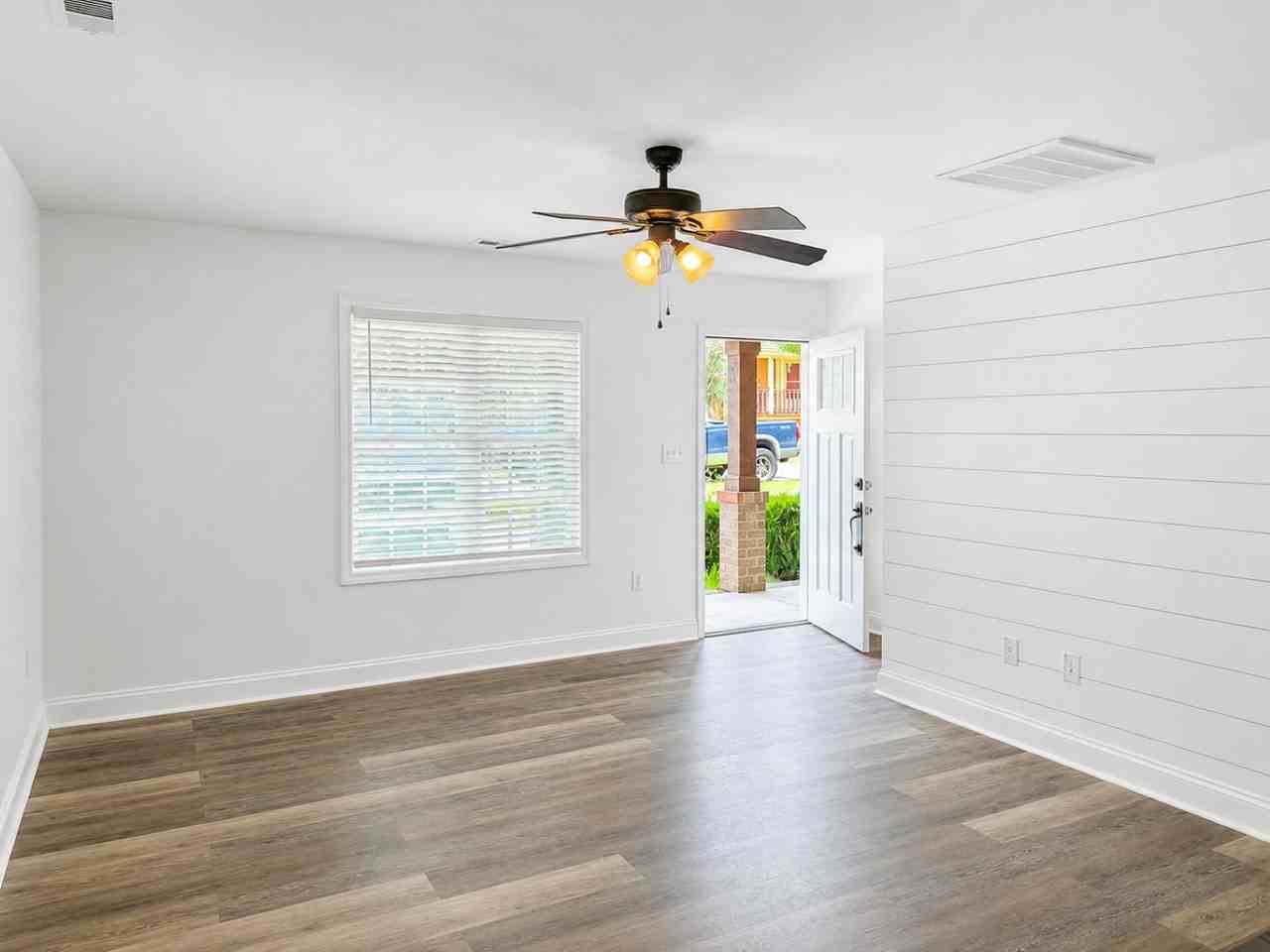 41 Saint Mary Ave Nw #1 - Photo 5 of 18