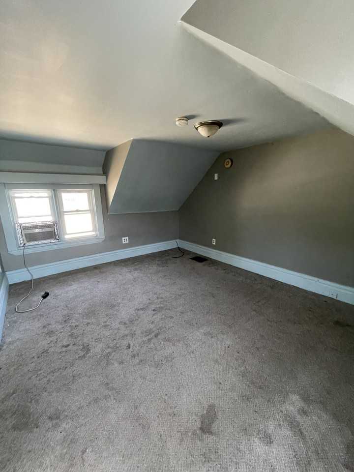 1211 E Cesar E Chavez Ave #3 - Photo 5 of 9
