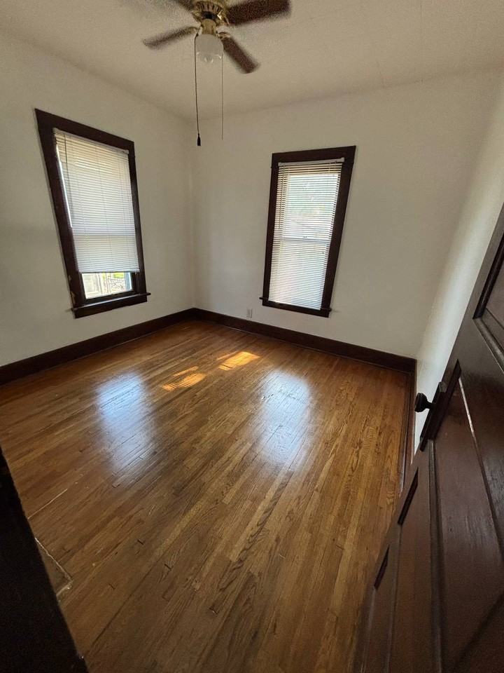 130 Rhey St #1 - Photo 5 of 10