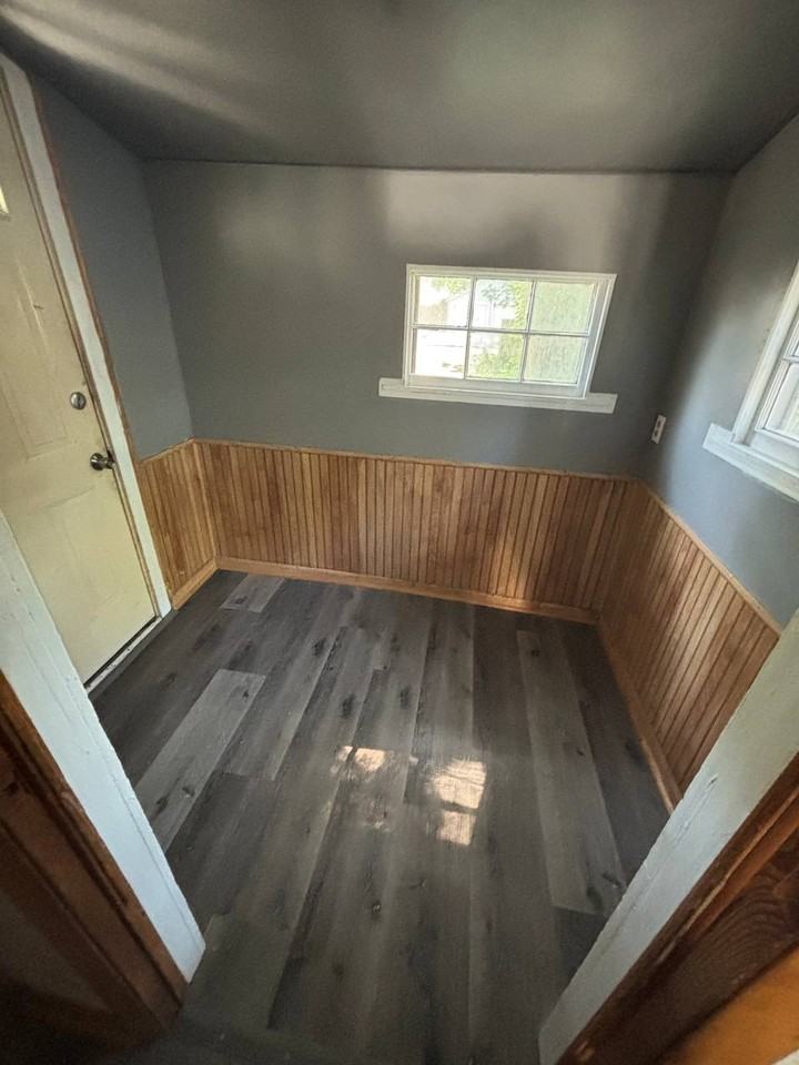 130 Rhey St #1 - Photo 7 of 10